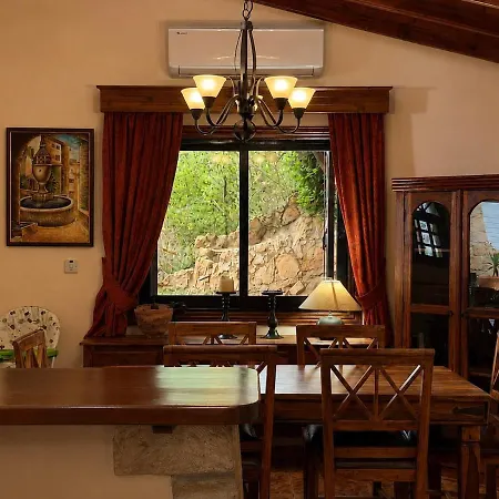 Garden Of Eden - 3 Bedroom Private With Pool Vilă Paphos
