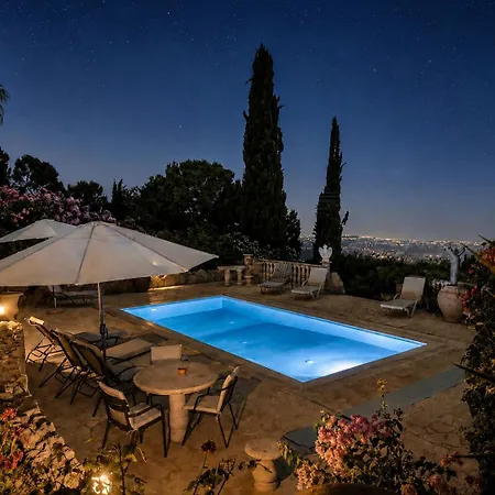 Garden Of Eden - 3 Bedroom Private With Pool Vilă *