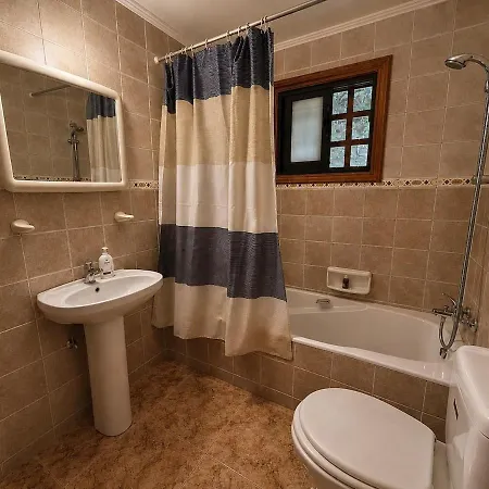 Garden Of Eden - 3 Bedroom Private With Pool
