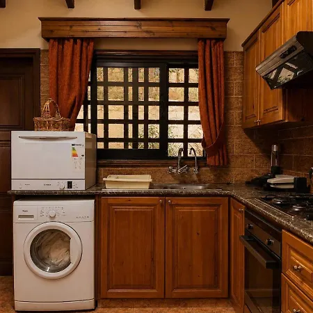 Garden Of Eden - 3 Bedroom Private With Pool Villa