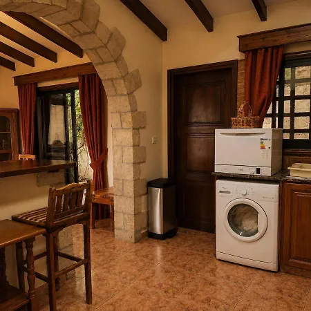 Garden Of Eden - 3 Bedroom Private With Pool Villa Paphos