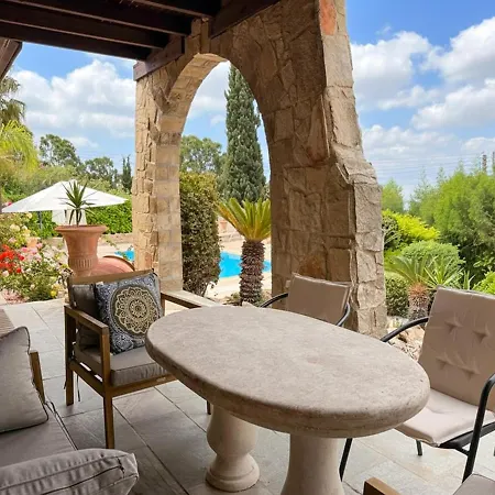 Garden Of Eden - 3 Bedroom Private With Pool *